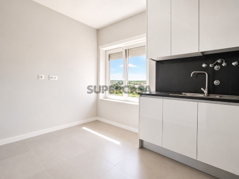 Apartamento T3 em Torres Novas (Santa Maria, Salvador e Santiago), Torres Novas