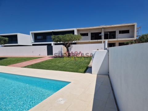 Moradia T4 em Nossa Senhora de Fátima, Entroncamento