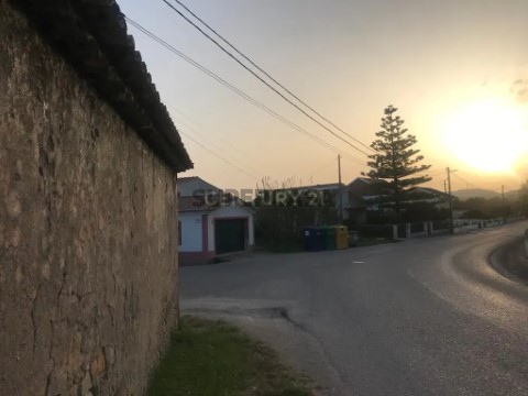Terreno Urbano em Abrigada e Cabanas de Torres, Alenquer