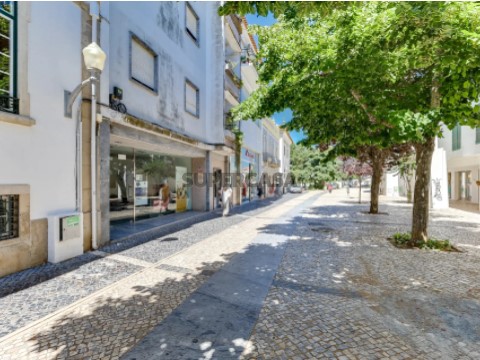 Comercial em Santiago Maior e São João Baptista, Beja