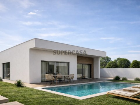 Moradia T3 em São Sebastião, Setúbal