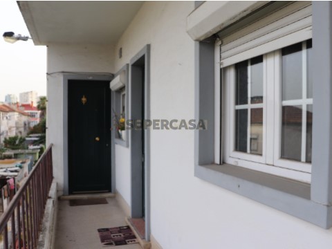Apartamento T2 em Pontinha e Famões, Odivelas