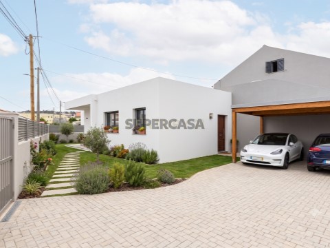 Moradia T3 em Ramalhal, Torres Vedras