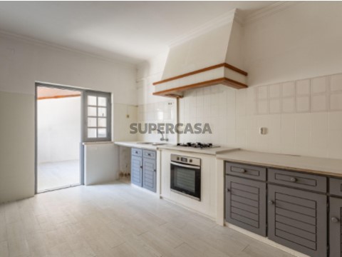 Huis 3 kamers Op Azambuja, Azambuja