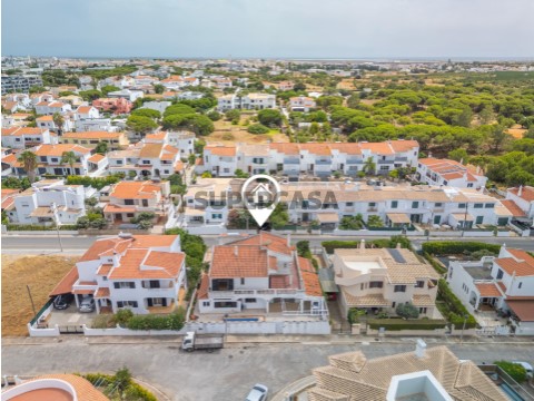 Moradia T5 em Montenegro, Faro
