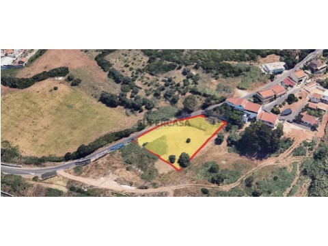 Terreno em Santo António dos Cavaleiros e Frielas, Loures