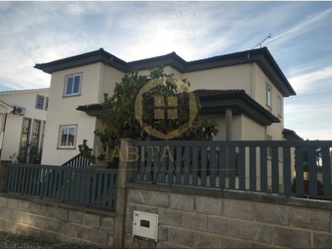 Huis 5 kamers Op Viseu, Viseu