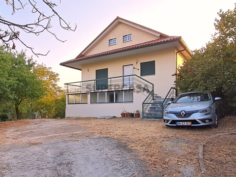 Moradia Isolada T5 em Povolide, Viseu