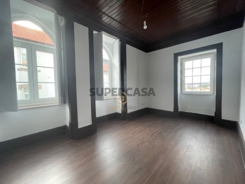 Apartment 3 Zimmer auf Viseu, Viseu