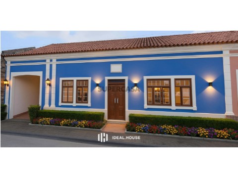Moradia T5 em Porto de Covões (Para reconstrução)