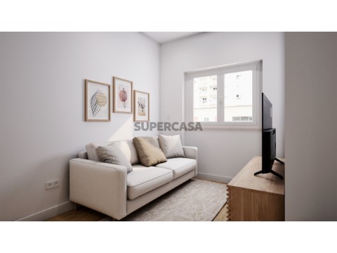 Apartamento T2 na Rua Cláudio Nunes, Benfica