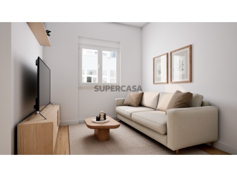 Apartamento T2 na Rua Barão de Sabrosa, Penha de França