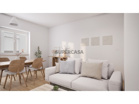 Apartamento T2 na Rua Carlos Reis, Avenidas Novas