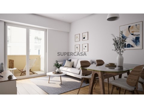 Apartamento T2 na Rua Professor Mira Fernandes, Beato