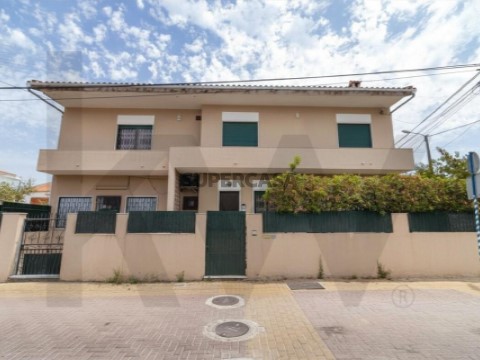 Moradia T5 em Porto Salvo, Oeiras