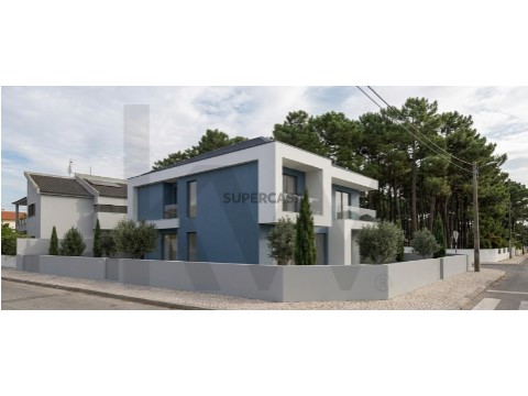 Terreno em Charneca de Caparica e Sobreda, Almada