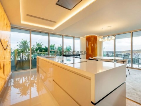 Apartamento T3 em Campolide, Lisboa