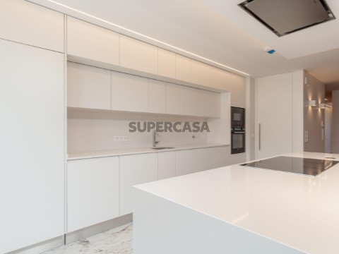 Apartamento T3 em Almada, Cova da Piedade, Pragal e Cacilhas, Almada