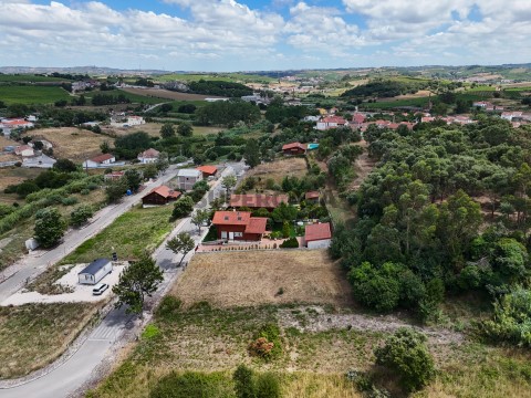 Terreno Urbano em Aldeia Galega da Merceana e Aldeia Gavinha, Alenquer