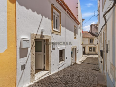 Appartement 1 Chambre au União Freguesias Santa Maria, São Pedro e Matacães, Torres Vedras