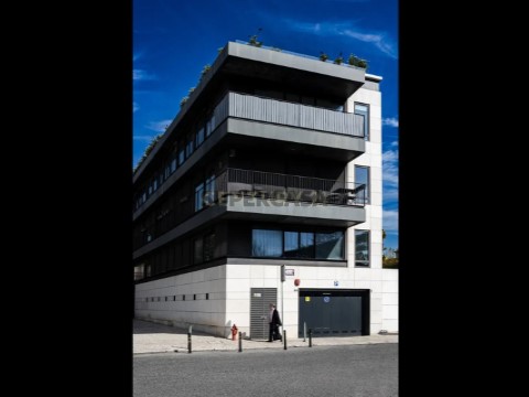 Parqueamento em Alcântara, Lisboa