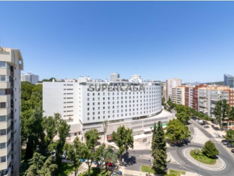 Apartamento T3 em Algés, Linda-a-Velha e Cruz Quebrada-Dafundo, Oeiras