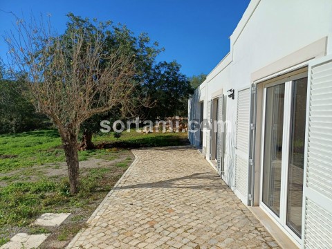 Moradia Isolada T5 em Moncarapacho, Olhão