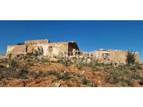 Moradia T2 em Paderne, Albufeira