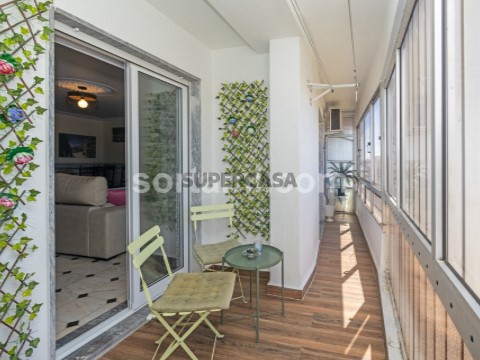 Apartamento T6 em Faro (Sé e São Pedro), Faro