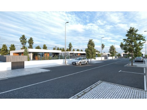 Moradia Isolada T4 na Rua do Lugar D'Além, Santa Maria, São Pedro e Sobral da Lagoa