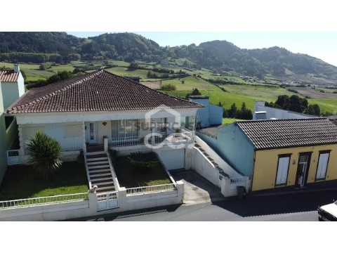 Maison 3 Chambres au Povoação, Povoação