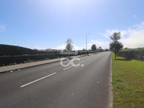 Terreno em São Roque, Ponta Delgada