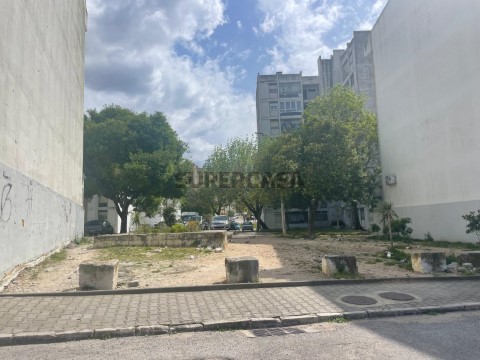 Terreno Urbano em São Sebastião, Setúbal