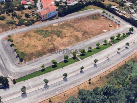 Terreno comercial armazém odivelas acessos localizacao