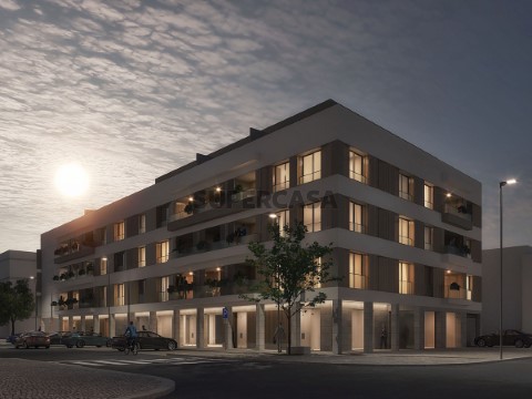 Apartamento T4 na Avenida 5 de Outubro, Almancil