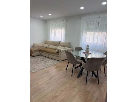 Apartamento T2 em Massamá e Monte Abraão, Sintra