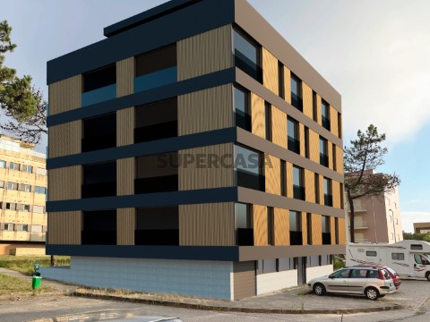 Apartamento T0+1 na Avenida do Cabedelo, Darque