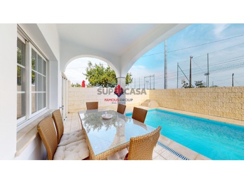 Villa T4 em Lagoa e Carvoeiro, Lagoa