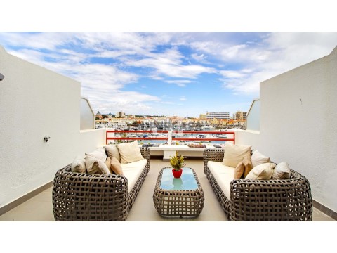 Apartamento T2 em Quarteira, Loulé
