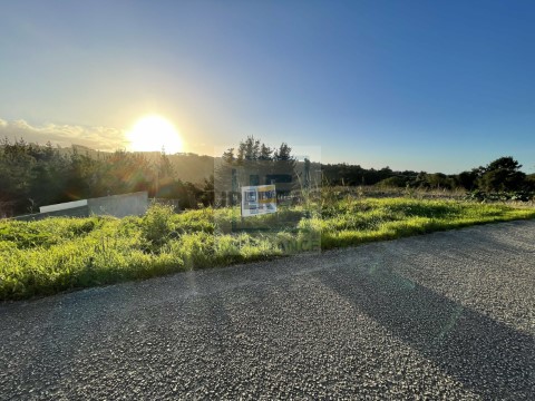 Terreno em Santa Maria, São Pedro e Sobral da Lagoa, Óbidos