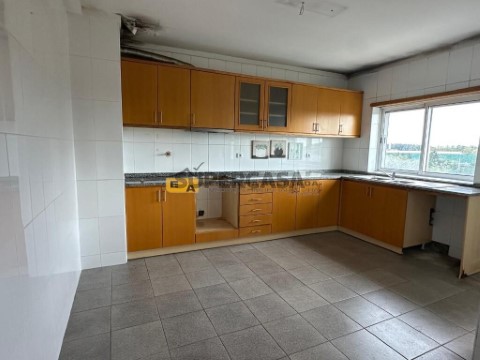 Apartamento T3 em Ermesinde, Valongo