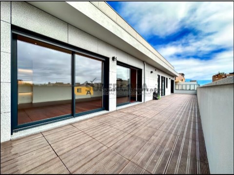 Apartamento T4 em Leça da Palmeira, Matosinhos