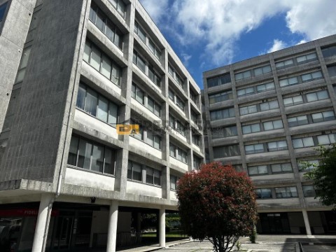 Apartamento T2 em Moreira, Maia