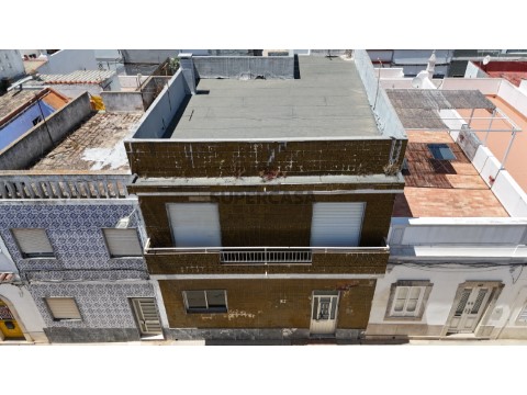 Moradia T3 para Renovação/Remodelação | Olhão