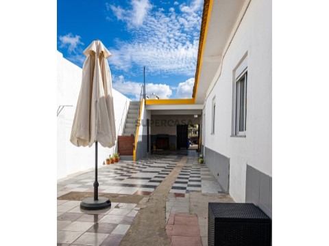 Haus 4 Zimmer auf Rua Joaquim de Magalhães, Alpiarça