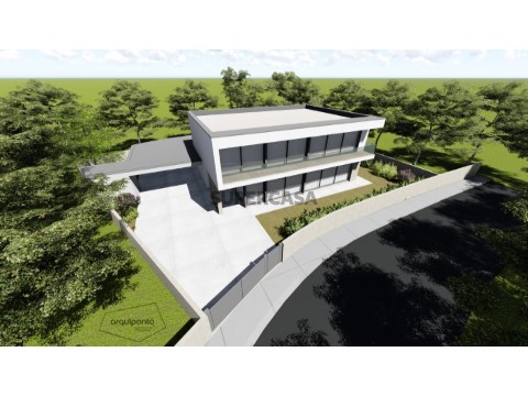 Moradia T4 em Construção em Chaves, Portugal