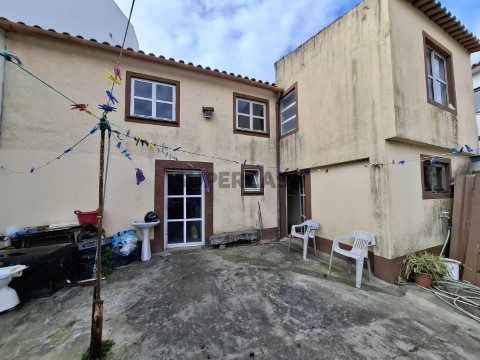Moradia Geminada T4 Duplex na Rua dos Veigas, Fão