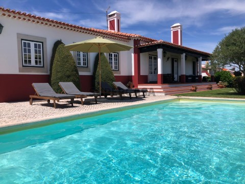 bhhs-atlantic-portugal-Moradia-Óbidos- T3-garagem - piscina- licença AL(54)