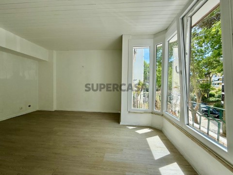 bhhs-atlantic-portugal-apartamento- T2- Monte do Estoril- Venda (17)