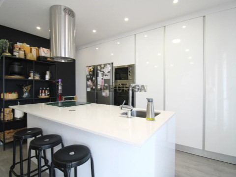 Apartamento T3 em Almada, Cova da Piedade, Pragal e Cacilhas, Almada